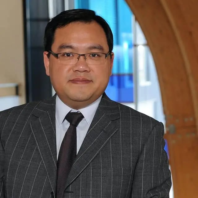 Professor Liang Han